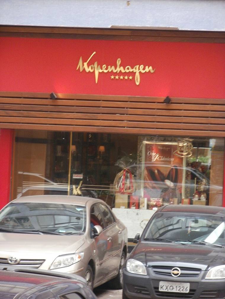Fachada de uma loja Kopenhagen em Copacabana